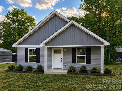 Photo of 159 Hillcrest Road, New London, NC 28271 (MLS # 4371707)