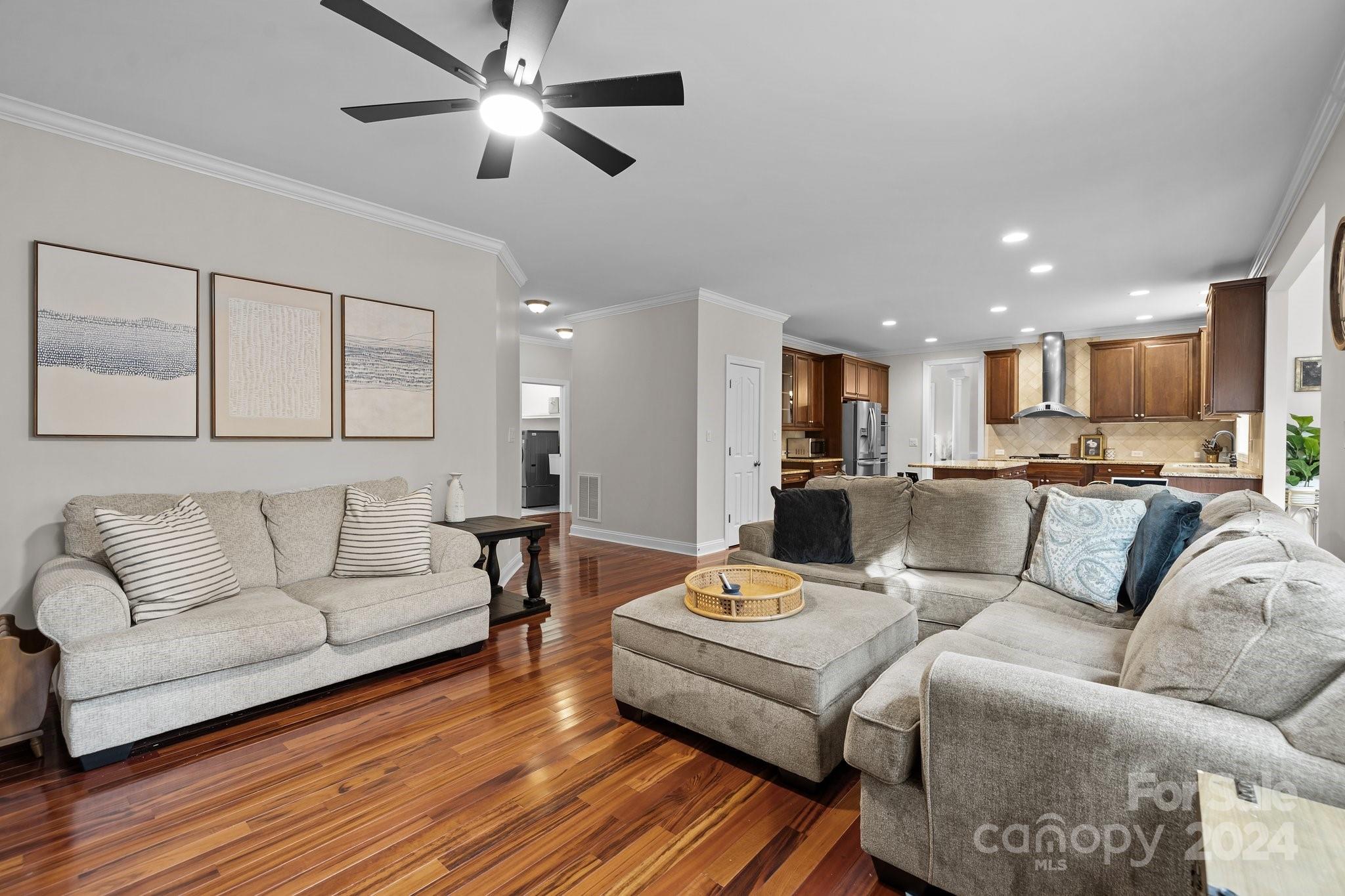 The Palisades - Residential