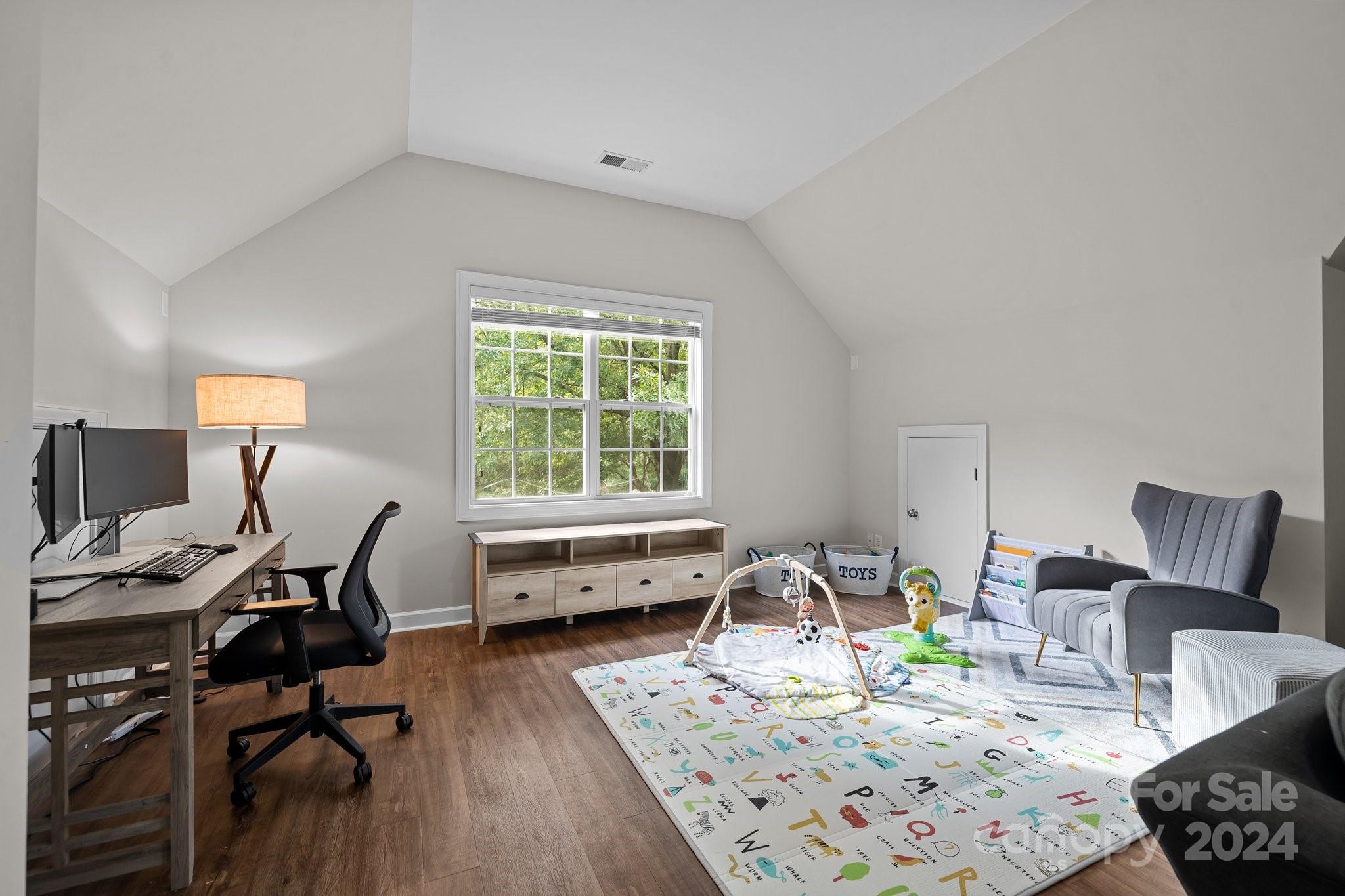 The Palisades - Residential