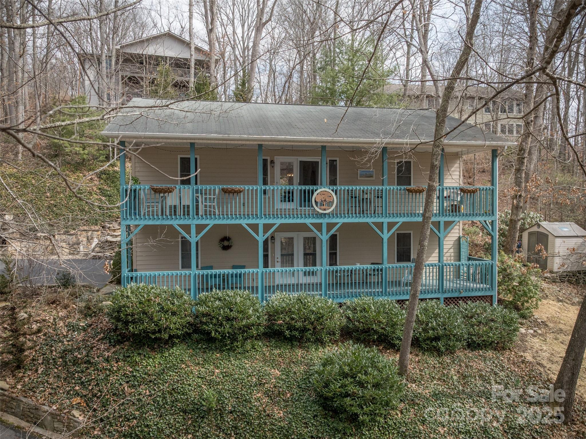 374 Sleepy Hollow Drive