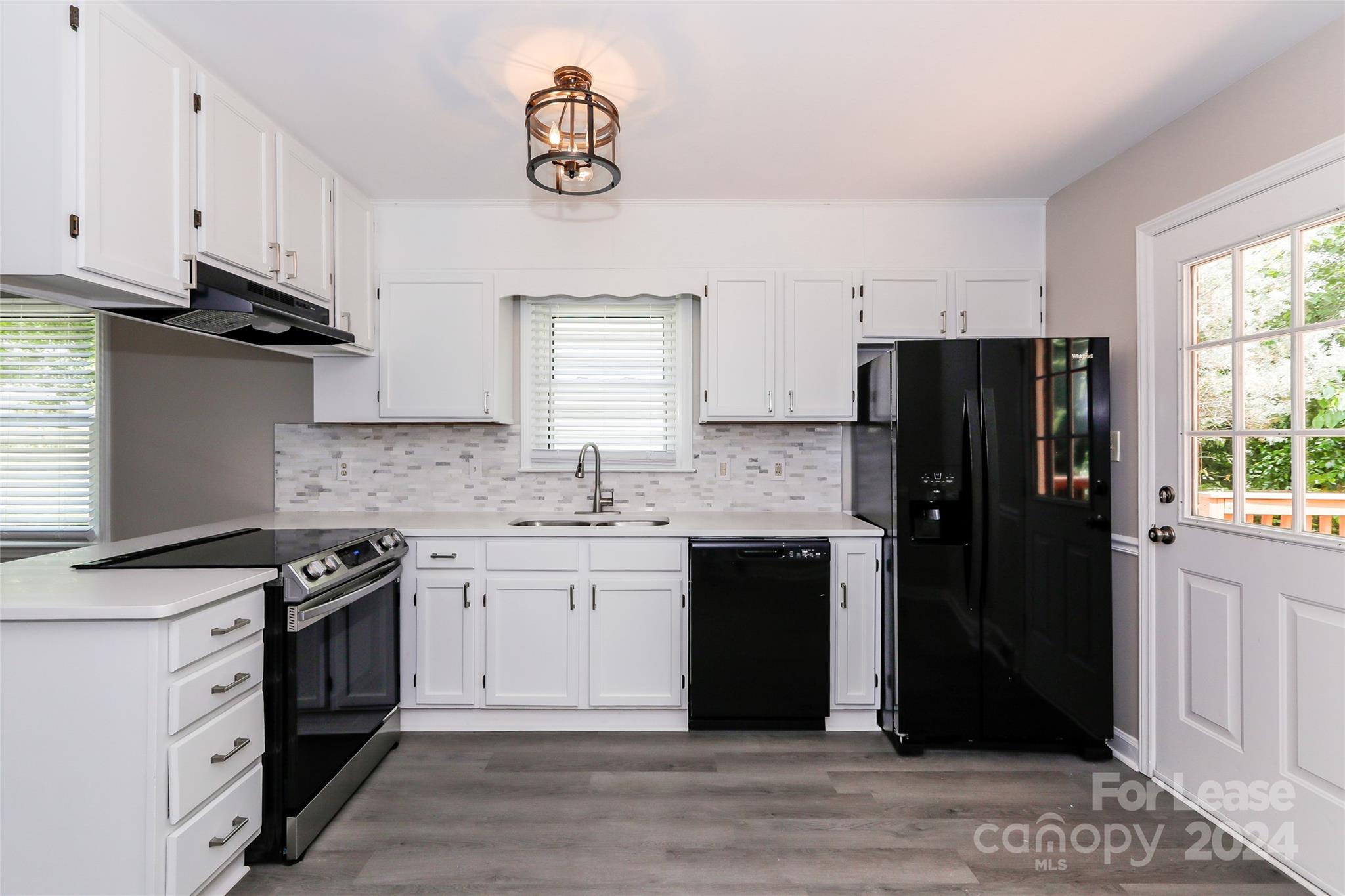 Unknown - Residential Lease