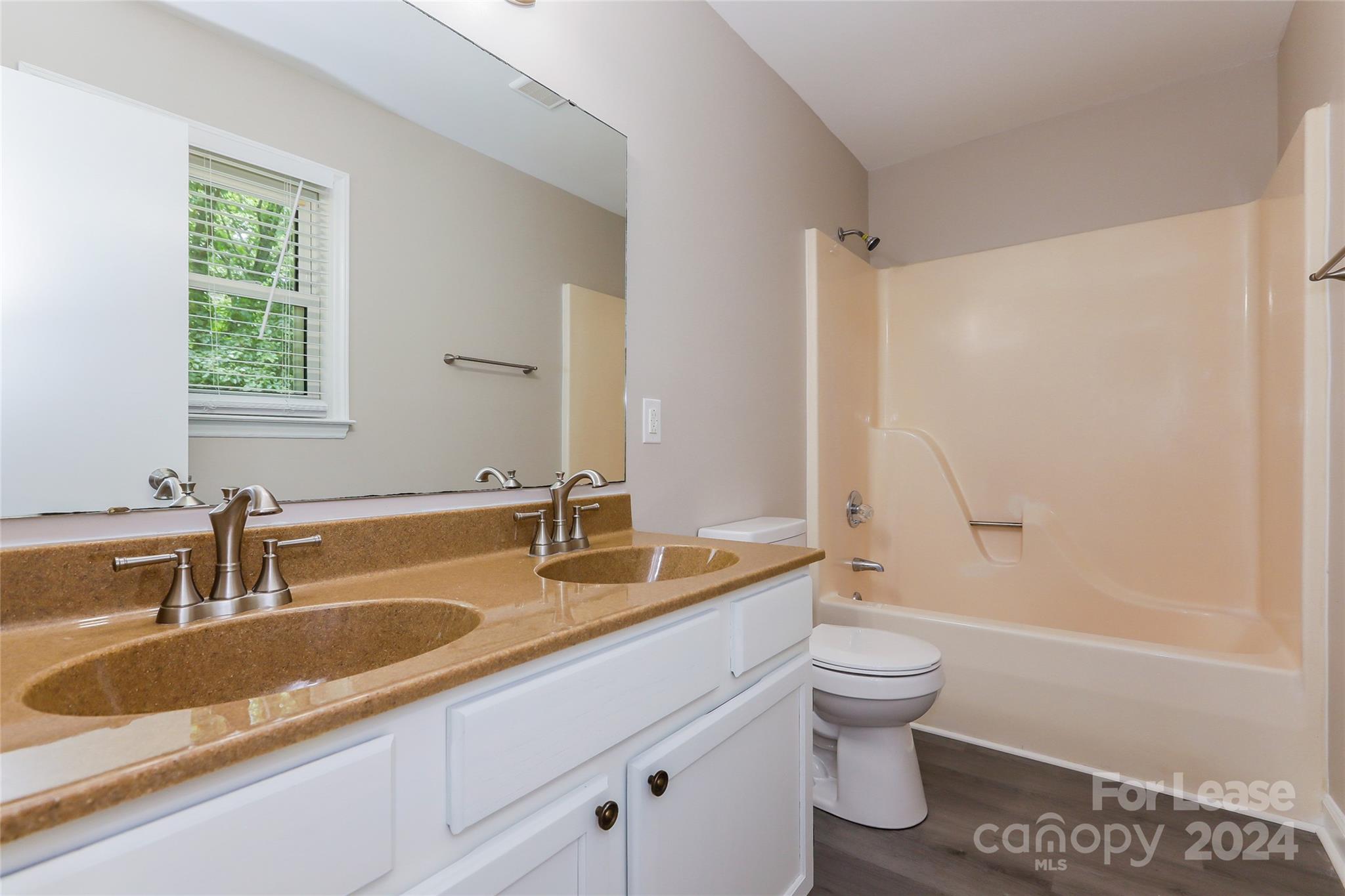 Unknown - Residential Lease