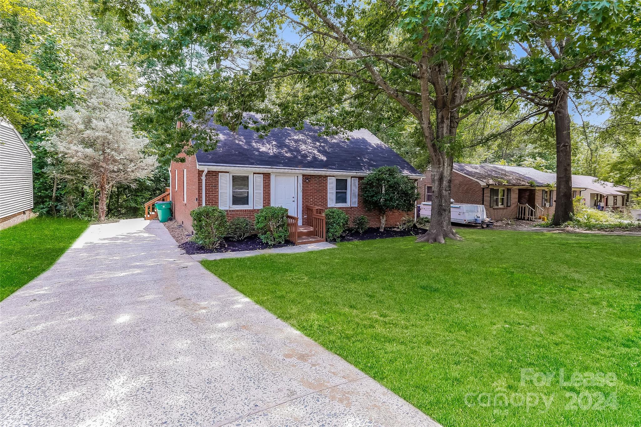 Unknown - Residential Lease