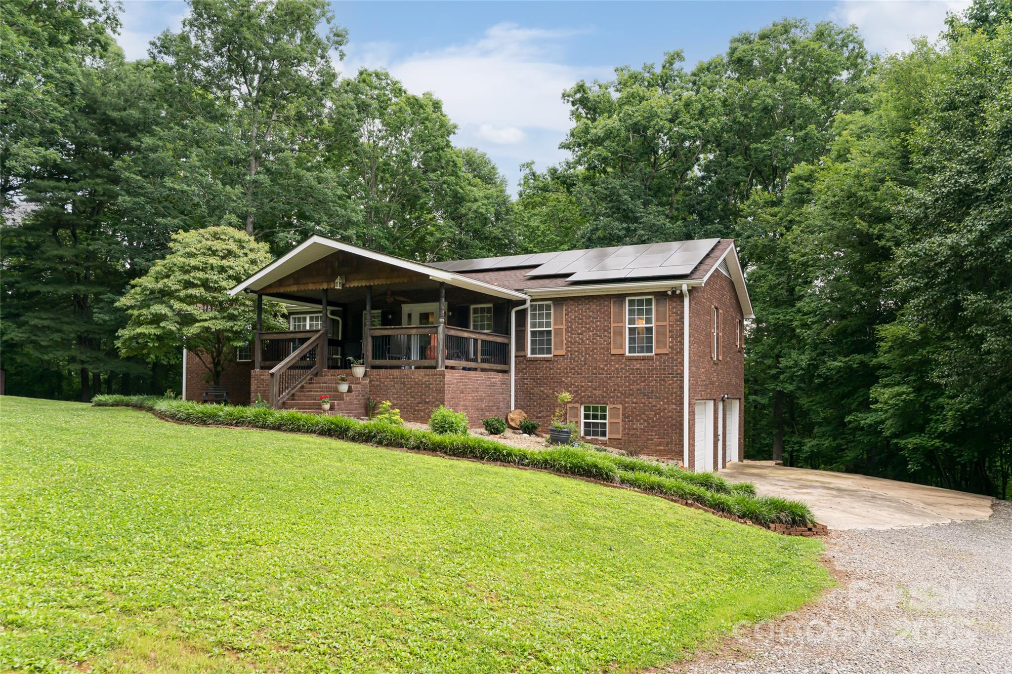 128 Oak Trails Pass