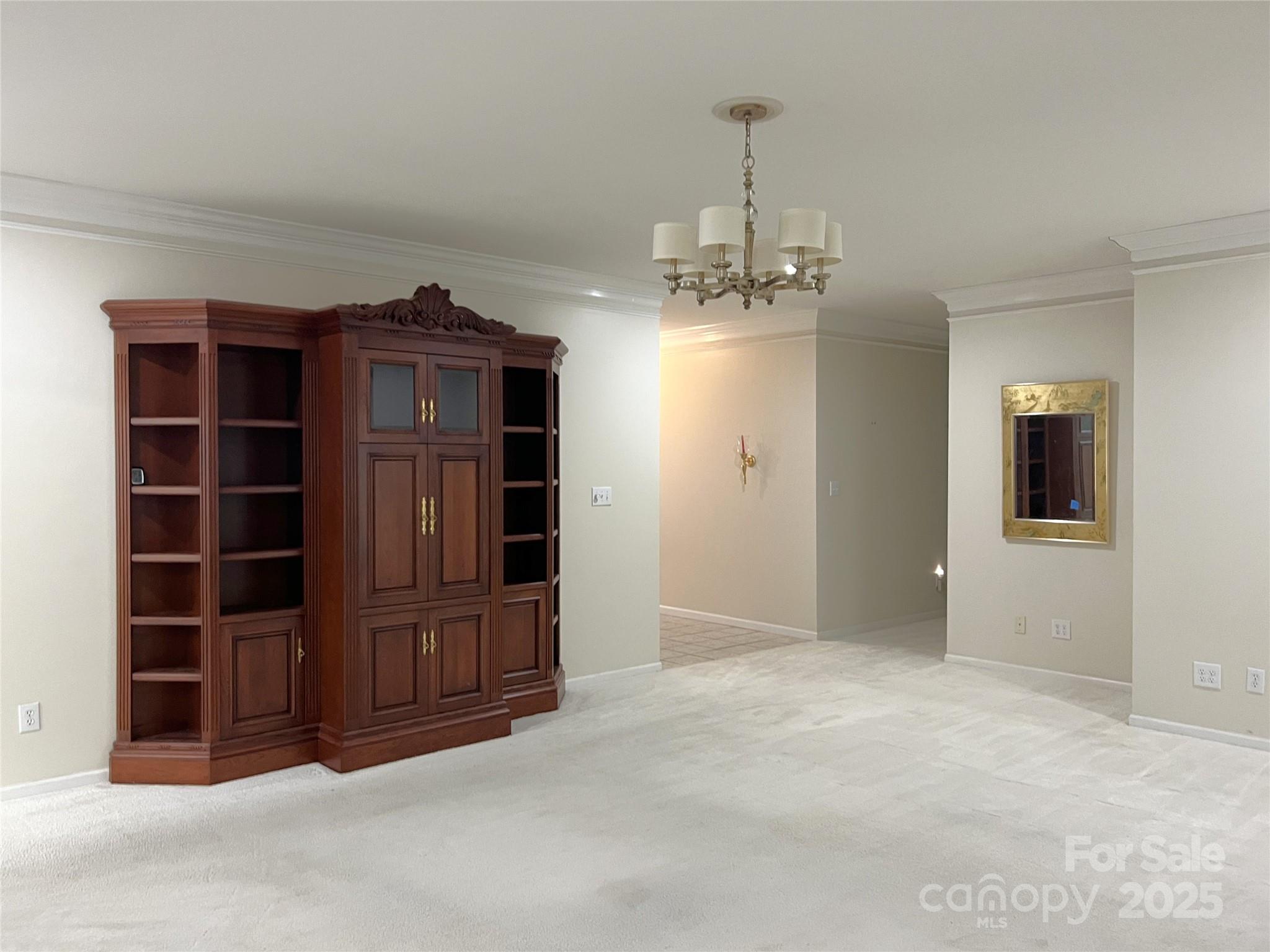 105 Winding Creek Drive