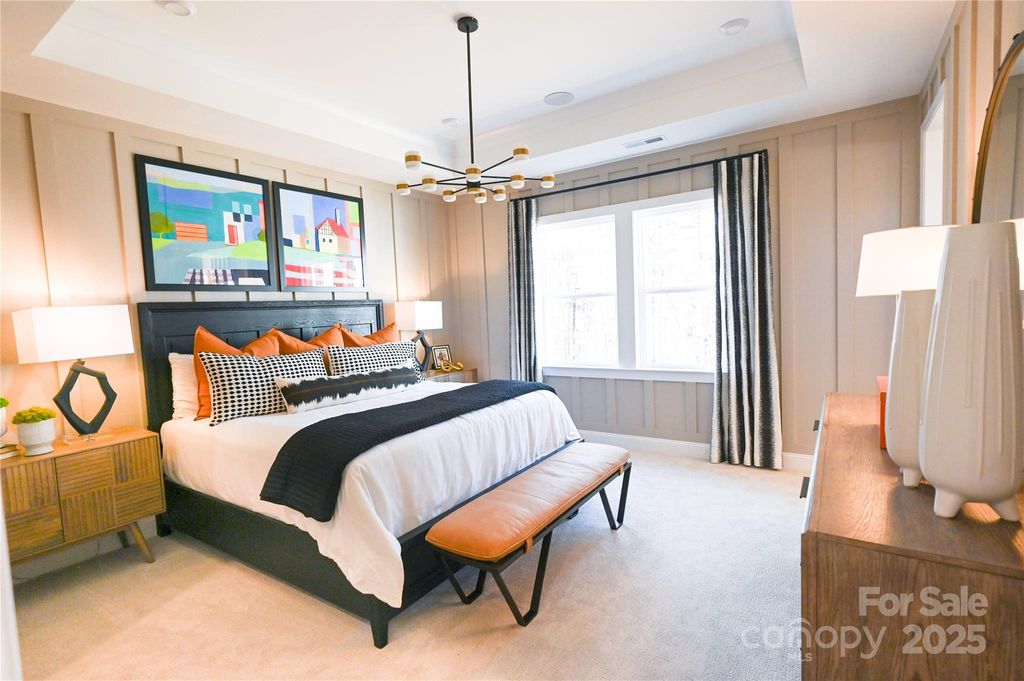 listing image 0