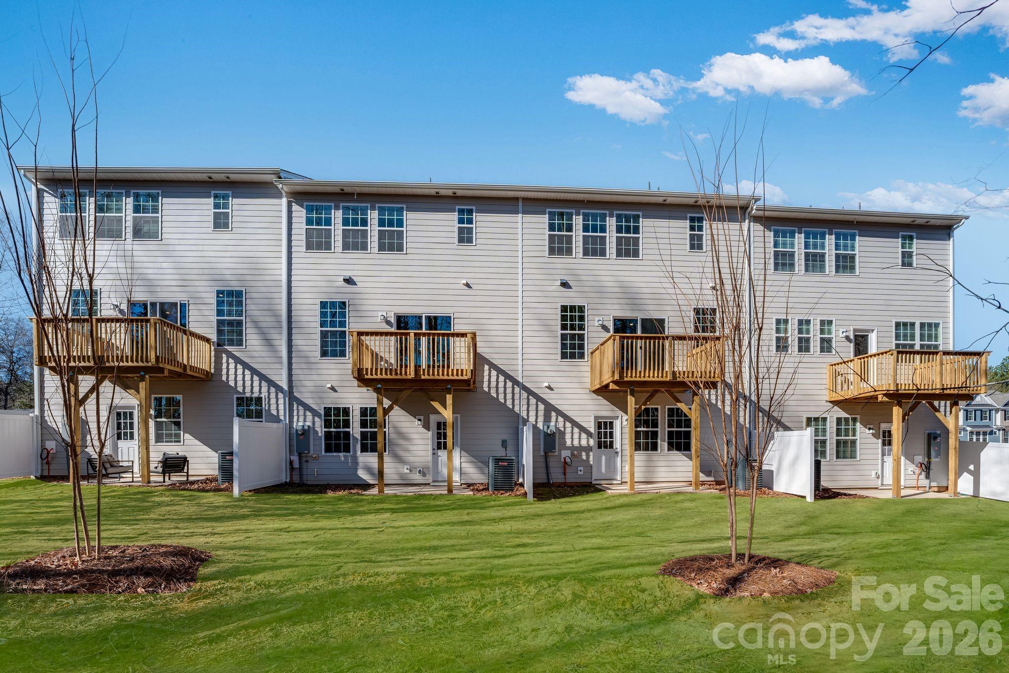 1028 Bandon Drive 32
