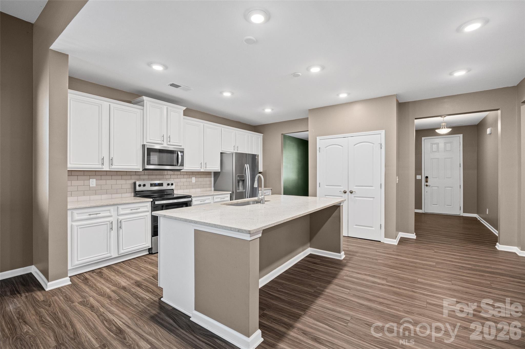 596 Rustlewood Way 16