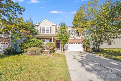 Photo of 7403 Lamplighter Close Drive, Matthews, NC 28105 (MLS # 4308717)