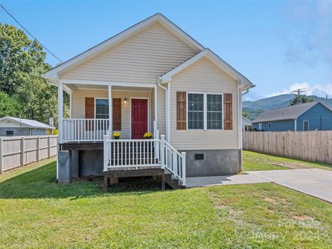 721 Camelot Drive Waynesville NC 28786