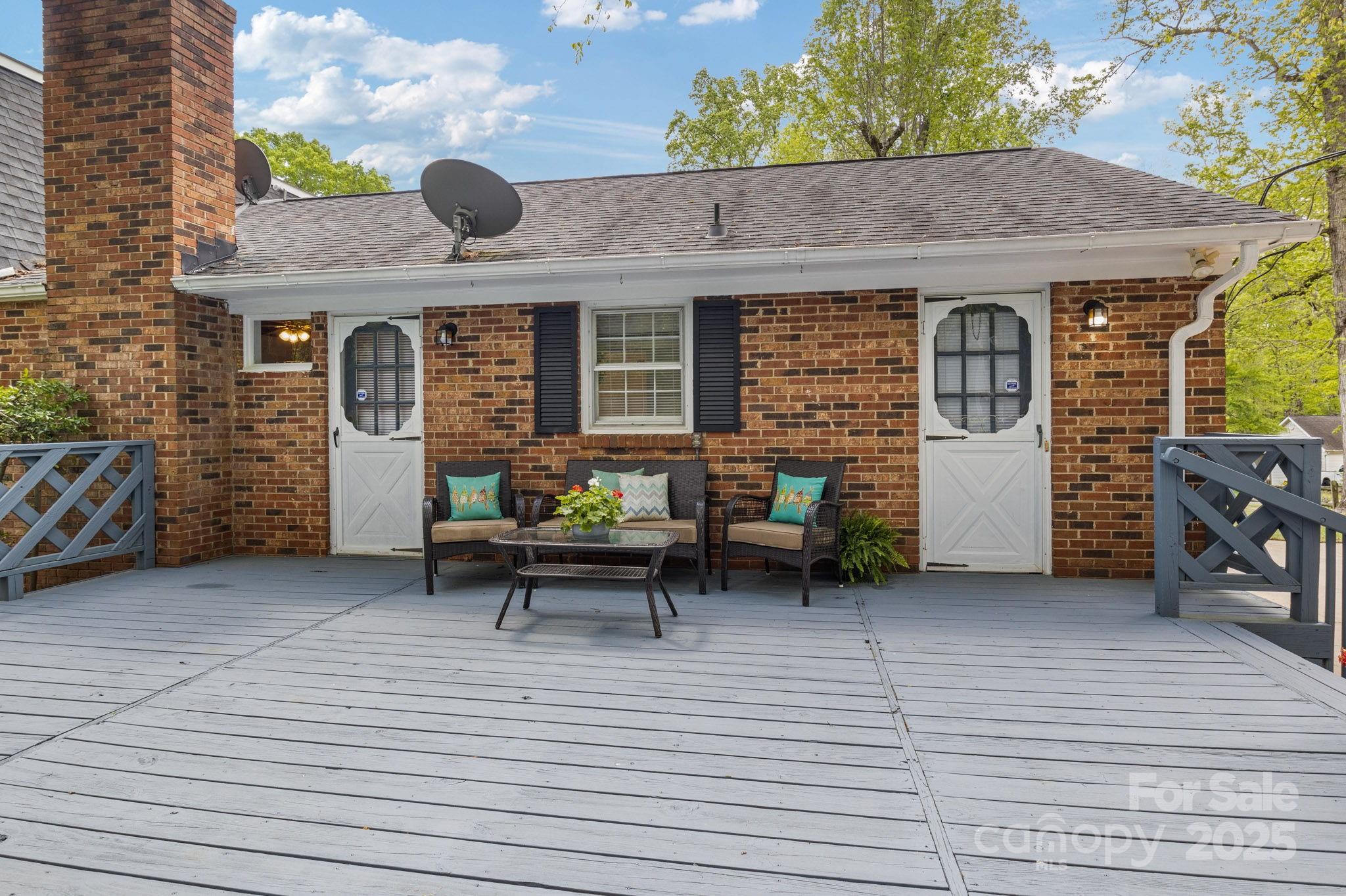 Forest Hills - Residential