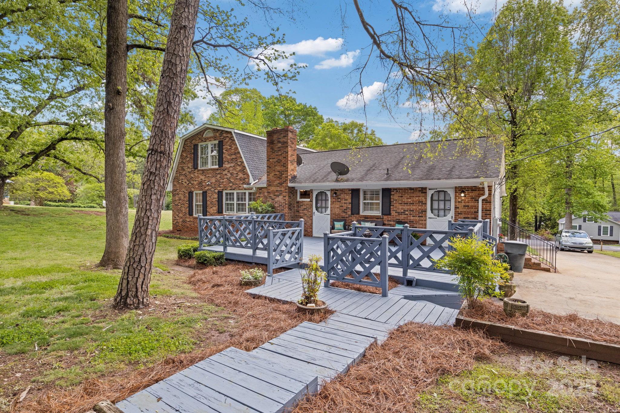 Forest Hills - Residential