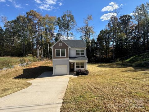 113 Teak Drive Statesville NC 28625