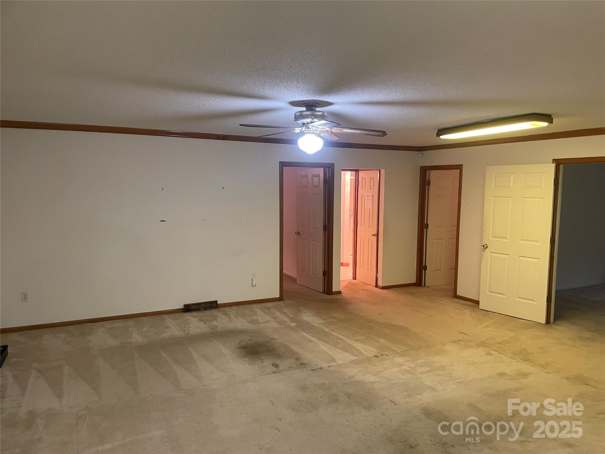 281 Schoolside Drive