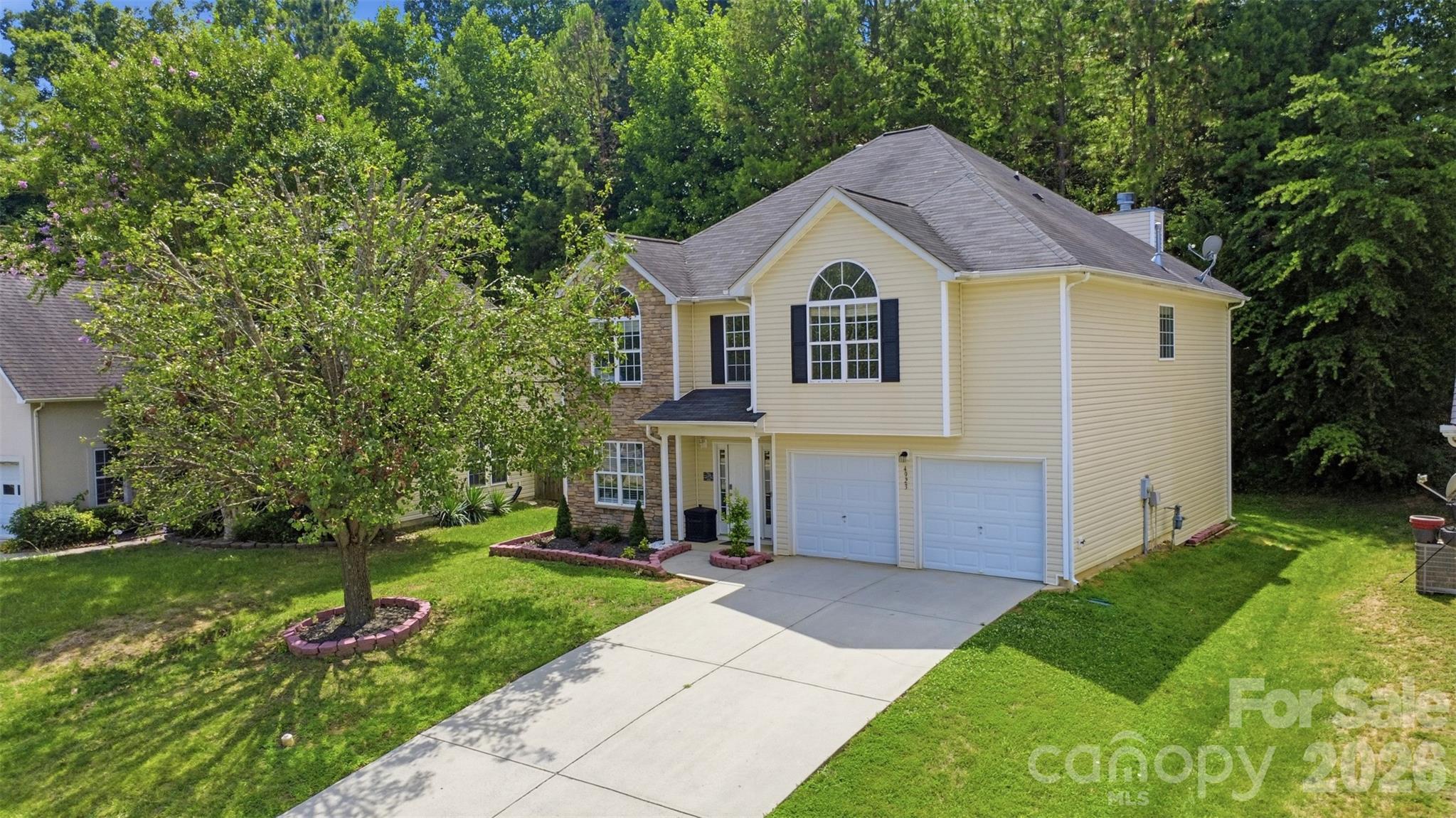4923 Eagle Creek Drive