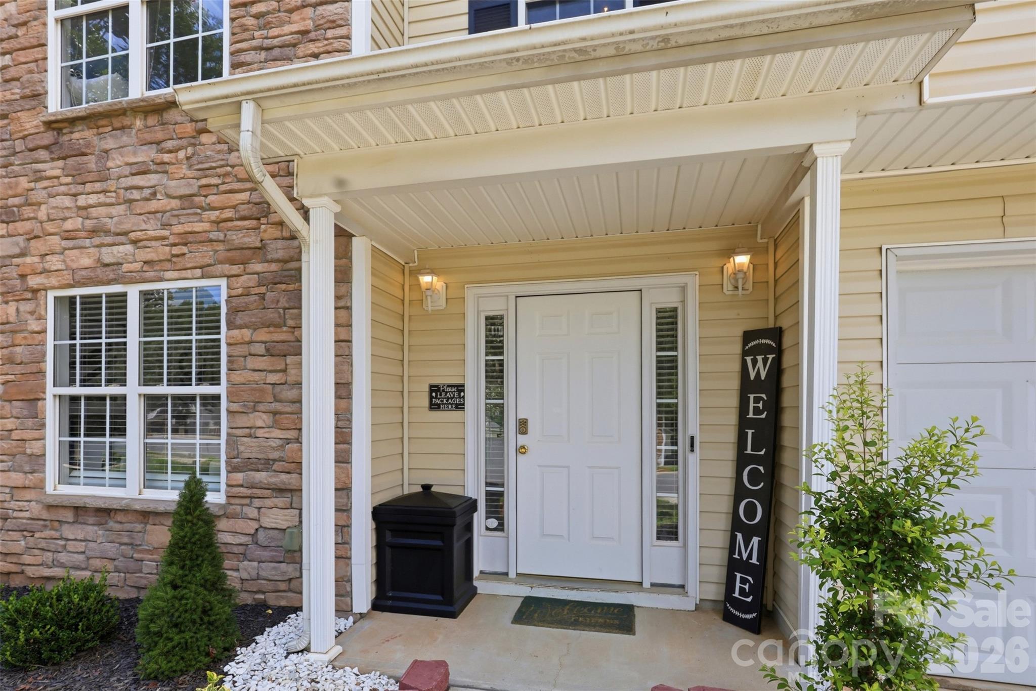 4923 Eagle Creek Drive