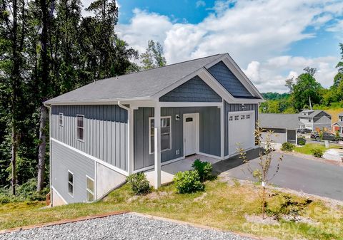 Photo of 139 Northbend Drive, Asheville, NC 28804 (MLS # 4364167)