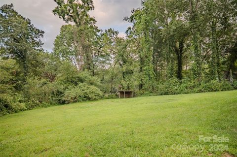 A home in Hendersonville