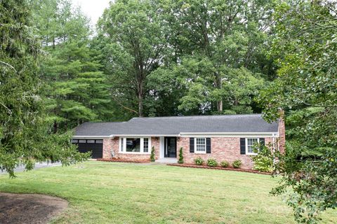 A home in Hendersonville