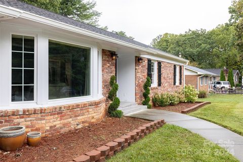 A home in Hendersonville