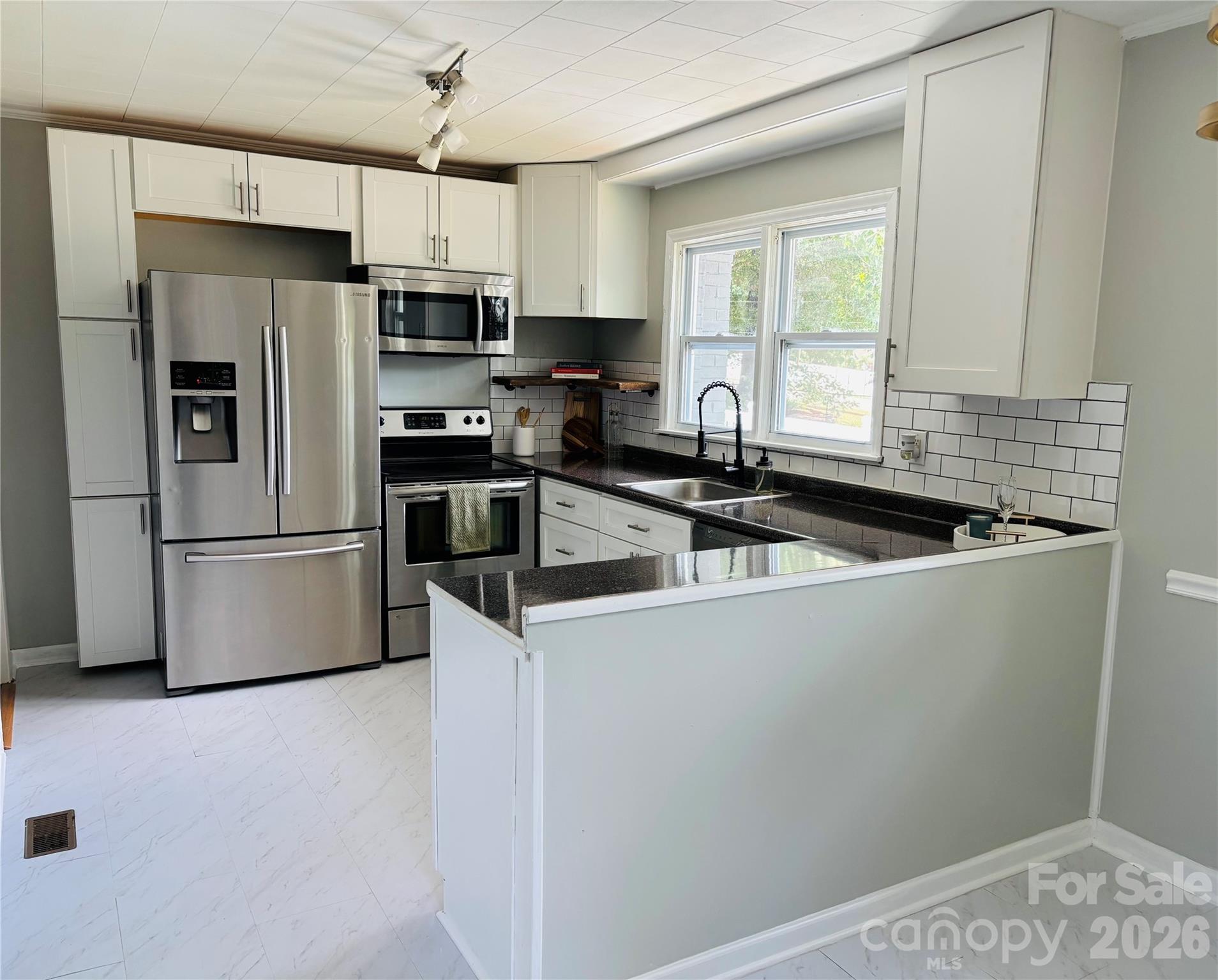 305 Forestway Drive