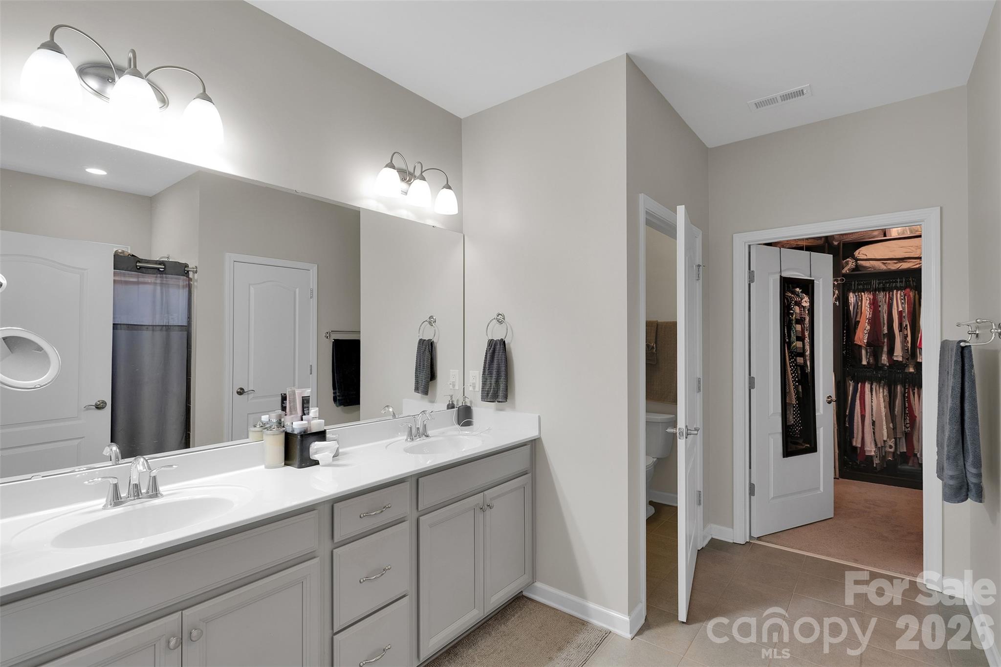 Summerhouse at Paddlers Cove - Residential