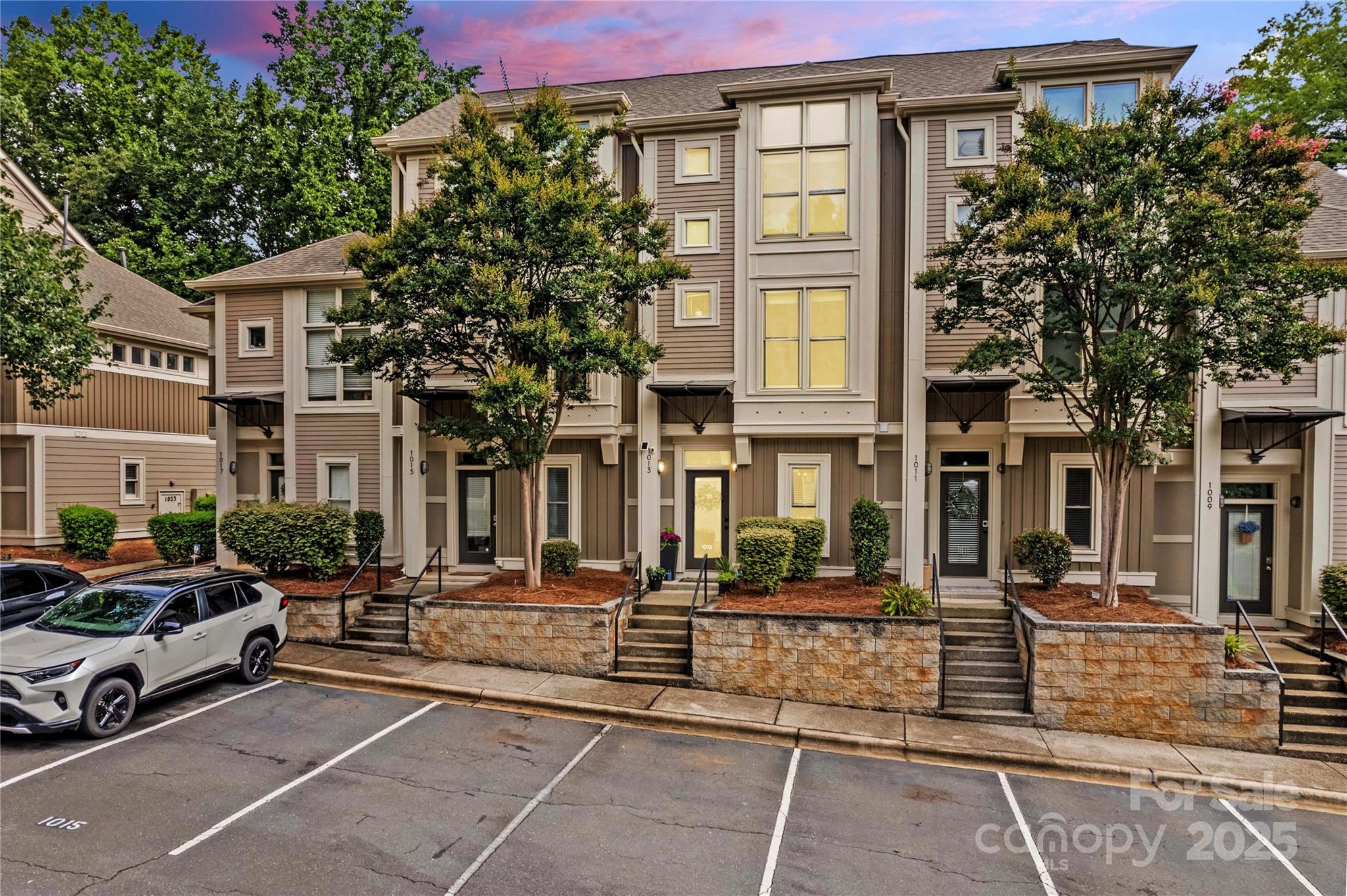 1013 Park West Drive 5