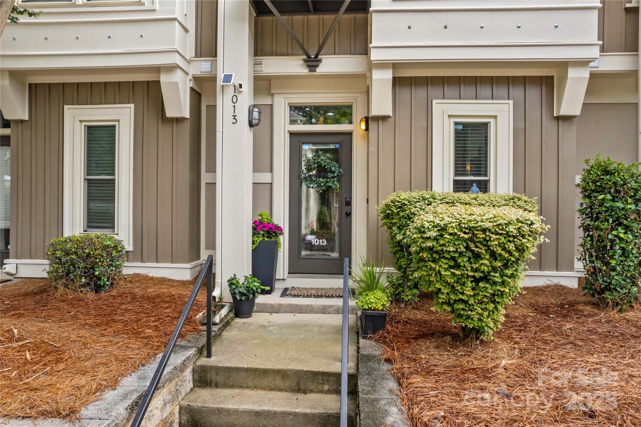 1013 Park West Drive 5