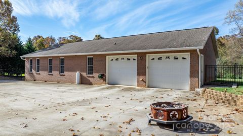 A home in Hickory