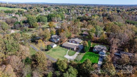 A home in Hickory