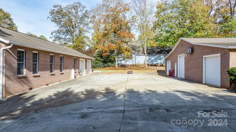 A home in Hickory