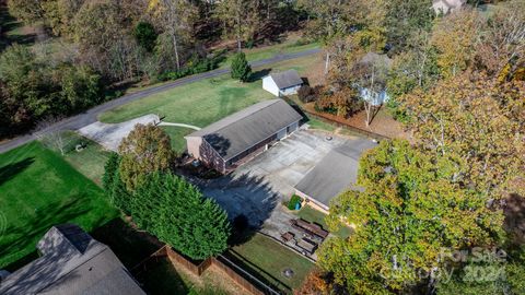 A home in Hickory