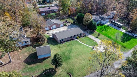 A home in Hickory