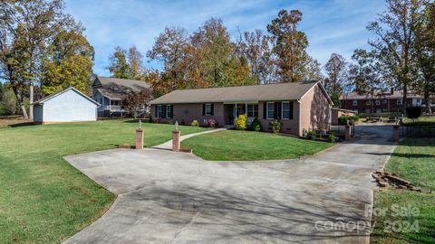 A home in Hickory