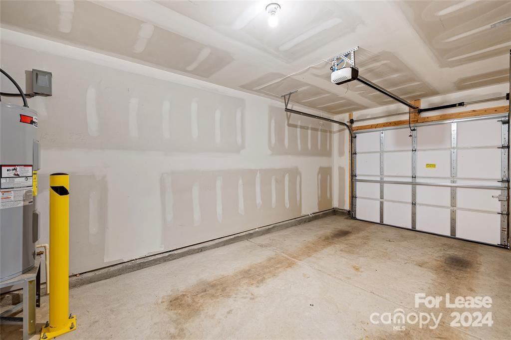 Ashton Manor - Residential Lease