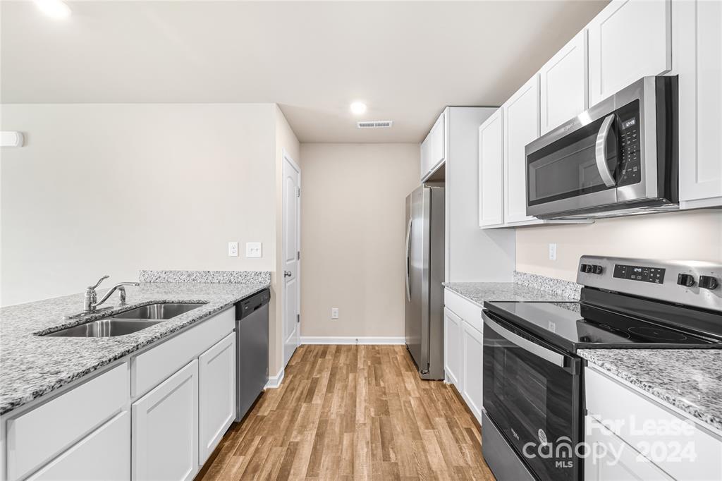 Ashton Manor - Residential Lease