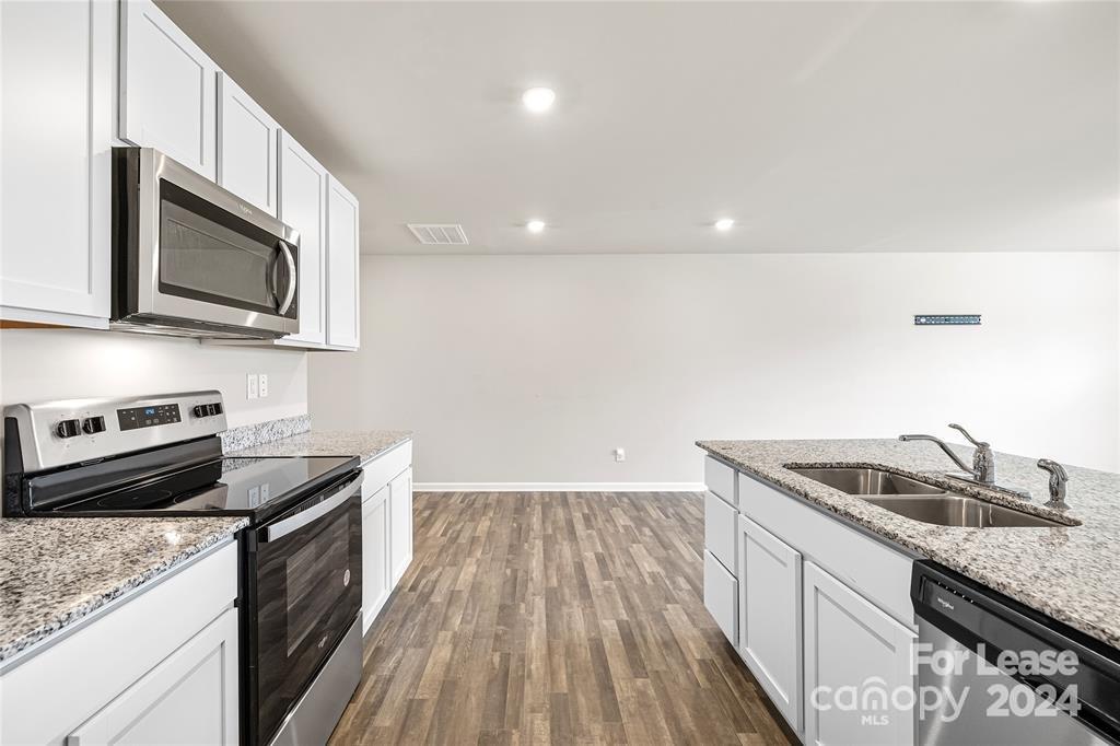 Ashton Manor - Residential Lease