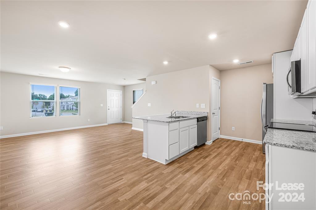 Ashton Manor - Residential Lease