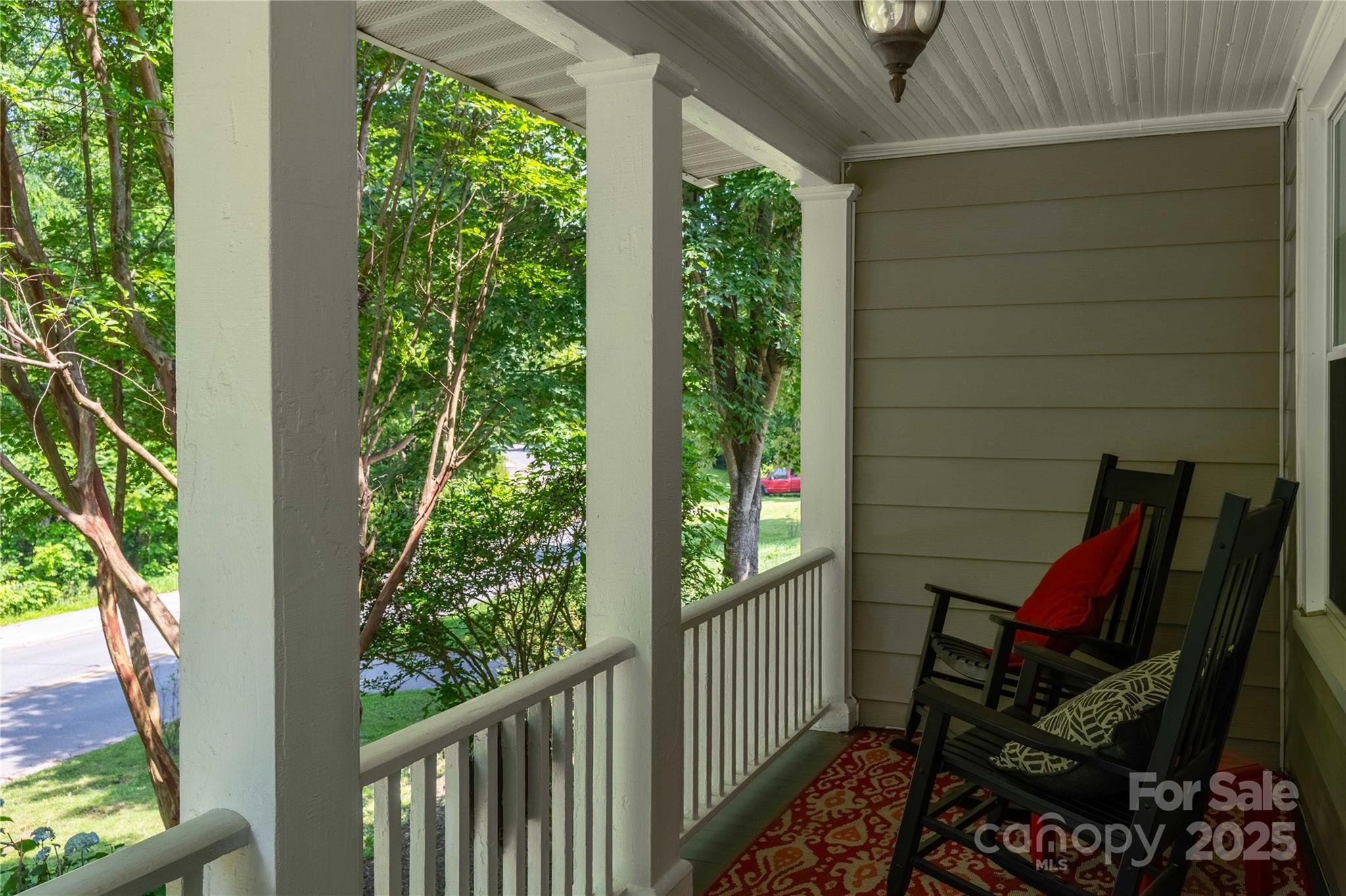 6 Wood Avenue