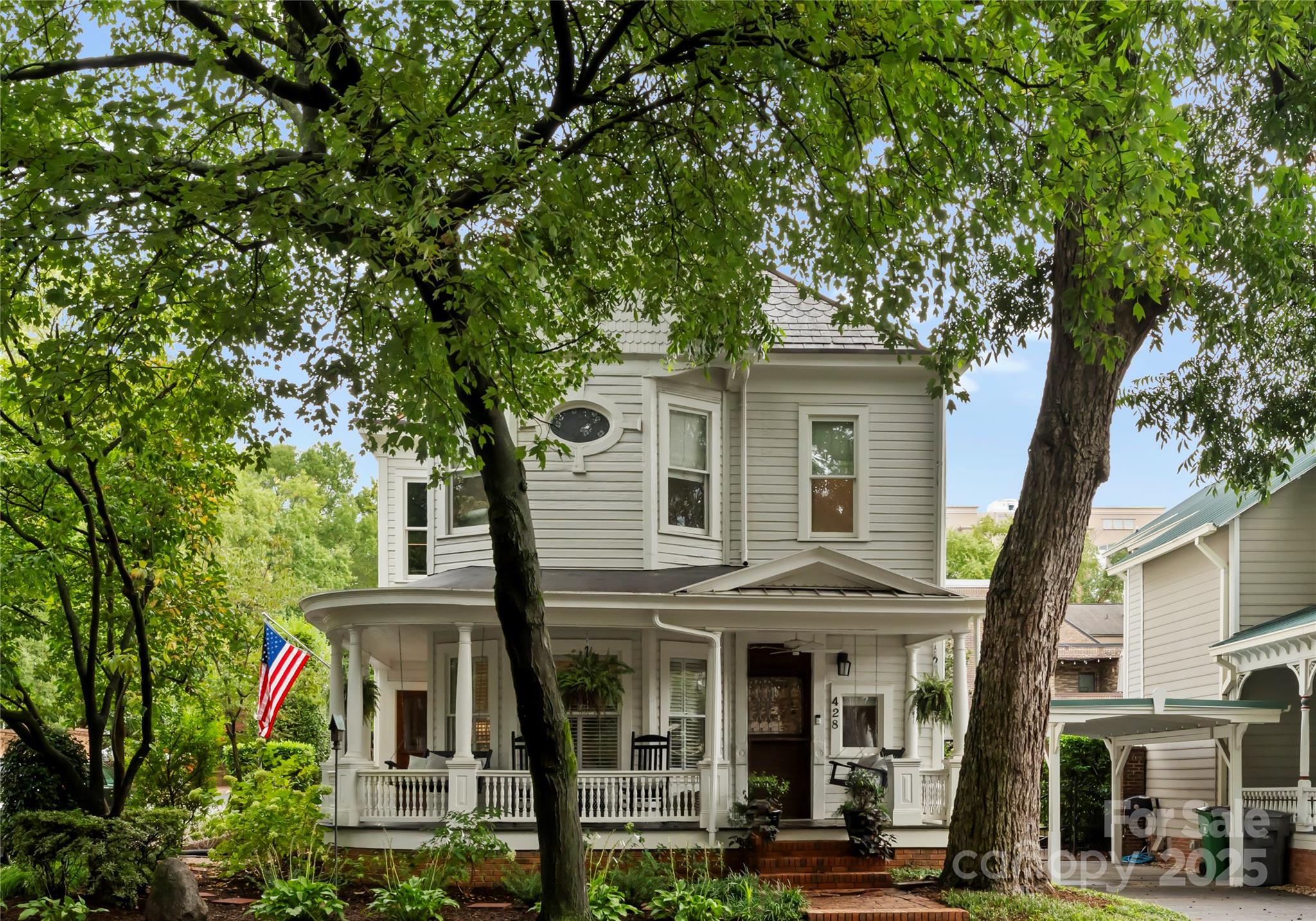 428 N Poplar Street