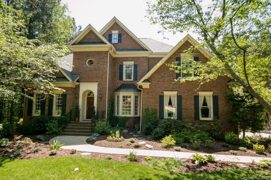 Bring Offer!DEEDED BOATSLIP & Full Brick home on an almost acre cul-de-sac lot w/natural buffer. HW floors main level & in Master Suite.2 Sty Foyer & GR w/FP & Juliet Balcony. Kitchen w/Granite, SS, Brkfast, Cathedral Pine Clg w/Skylights, Accordion Windows & Remote Controlled Blinds. Swarovski DR & Foyer Chandeliers.3 BRs Up + Bonus & 2 Full Baths.Home includes Extensive unfin attic storage & Lower Workshop. Comm Swim/Tennis/Clubhouse/Playground & Socials.Trump Nat'l Golf Memberships available.