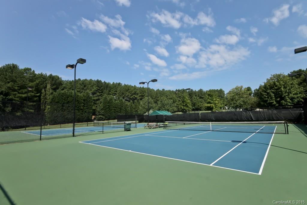 The Harbour at the Pointe - Residential