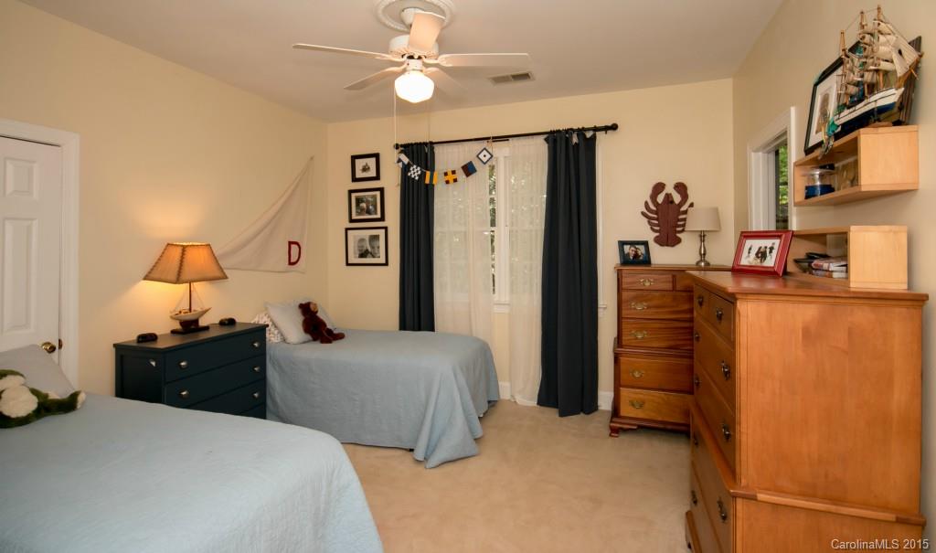 The Harbour at the Pointe - Residential