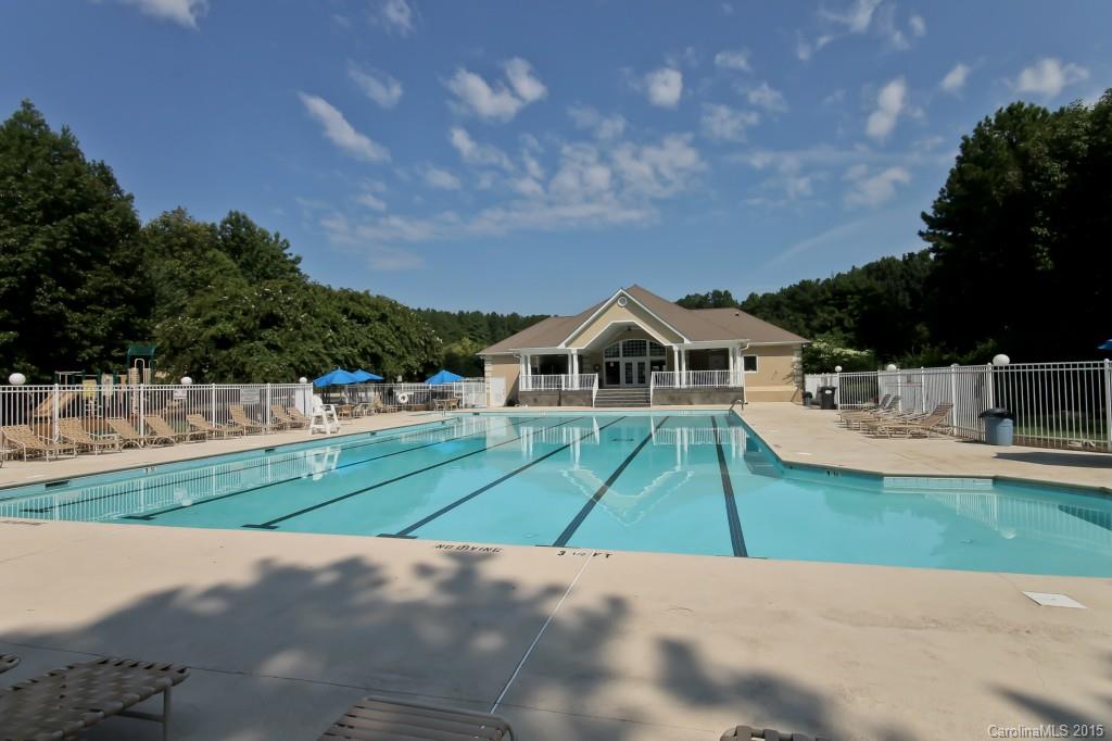 The Harbour at the Pointe - Residential