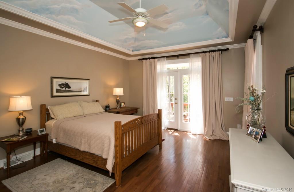 The Harbour at the Pointe - Residential