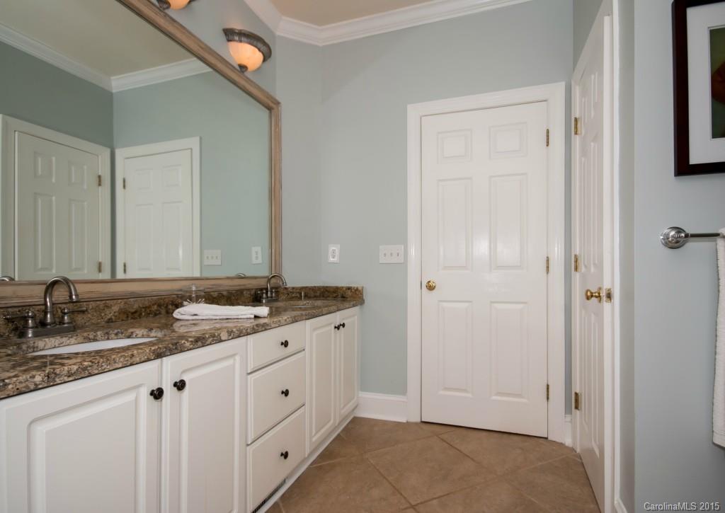 The Harbour at the Pointe - Residential