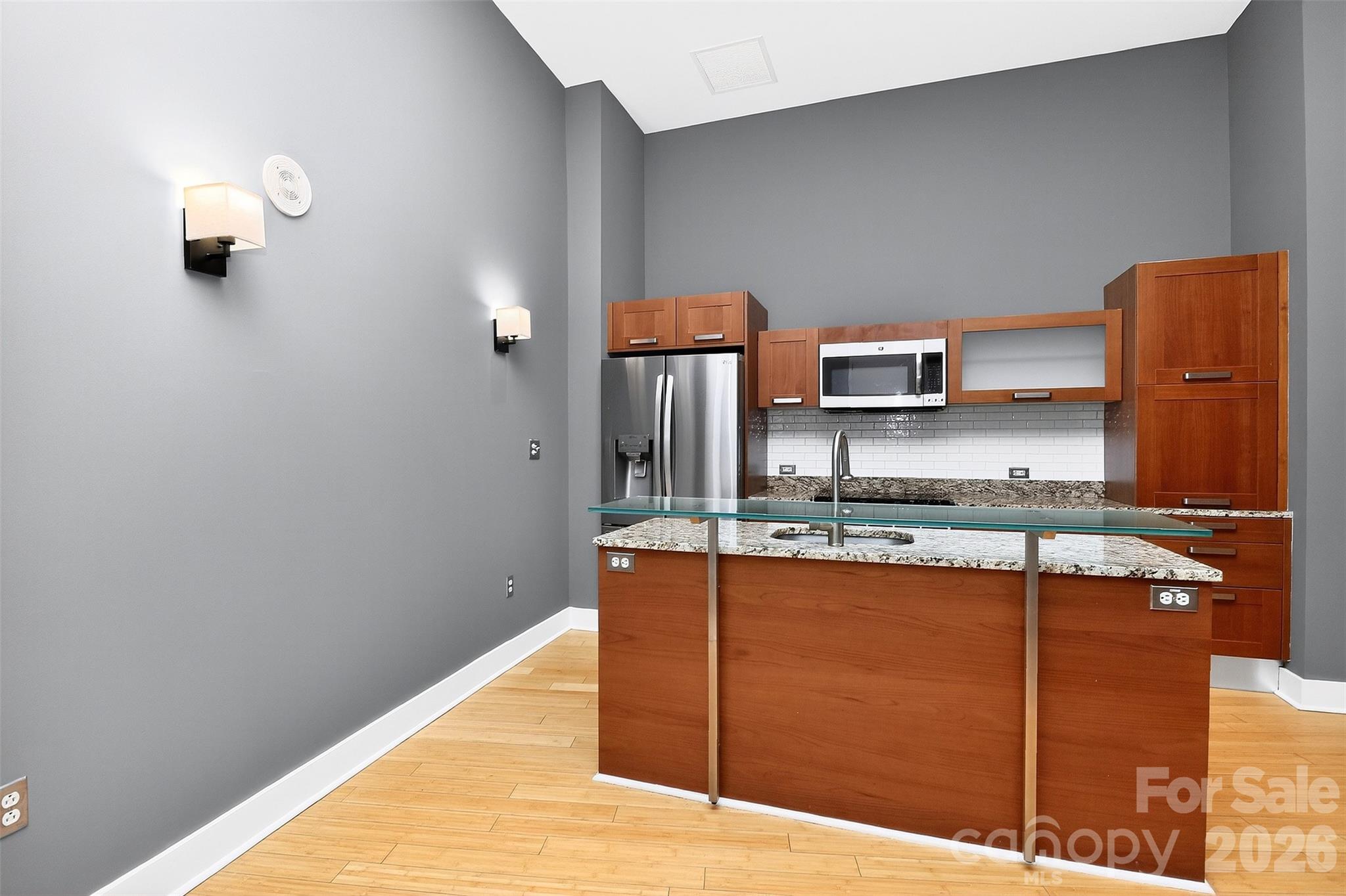 Metropolitan - Residential