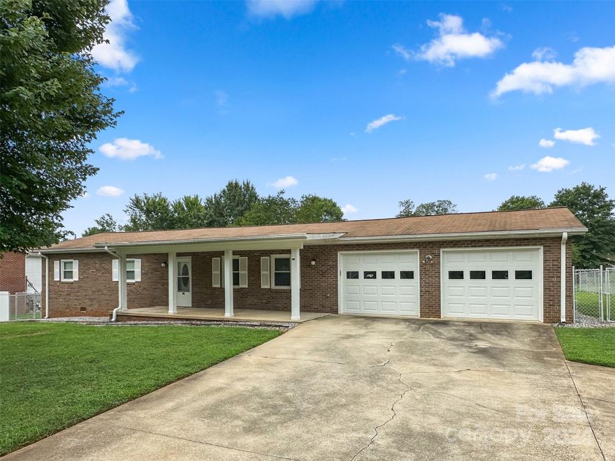 This immaculately-maintained brick 3/2 ranch with a fully-fenced back yard is a blank canvas, just waiting for you to put your personal touches on it. Go ahead and hire the movers - it's ready for you to move in. Everything is all on one level - very easy to navigate This home has had only one set of occupants since it was built in 1989. It features a spacious kitchen with pristine appliances and hard-surface flooring throughout. A new back deck and a fully-fenced back yard create a space for keeping pets contained and keeping unwanted visitors out. Located in the Town of Glen Alpine and situated right between Glen Alpine Elementary and WA Young Elementary, this home is close to all that Glen Alpine and Morganton have to offer. It also has Lake James, Table Rock, the Fonta Flora Trail, and many other activities right in its back yard. Just minutes from I-40, it is also a quick drive to Asheville, Charlotte and Winston-Salem. Don't miss this opportunity!