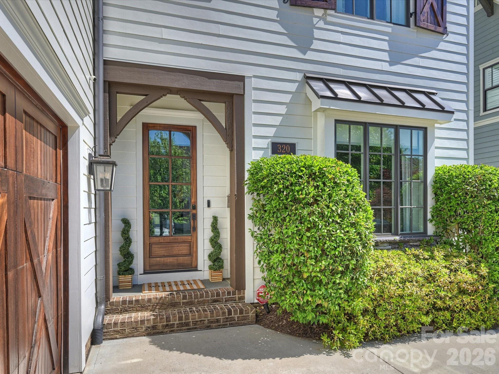 320 Plantation Place