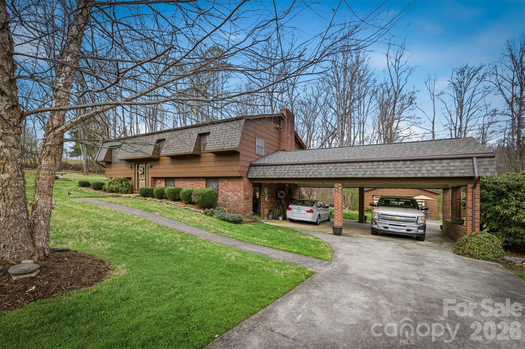 2480 Sweetbriar Circle